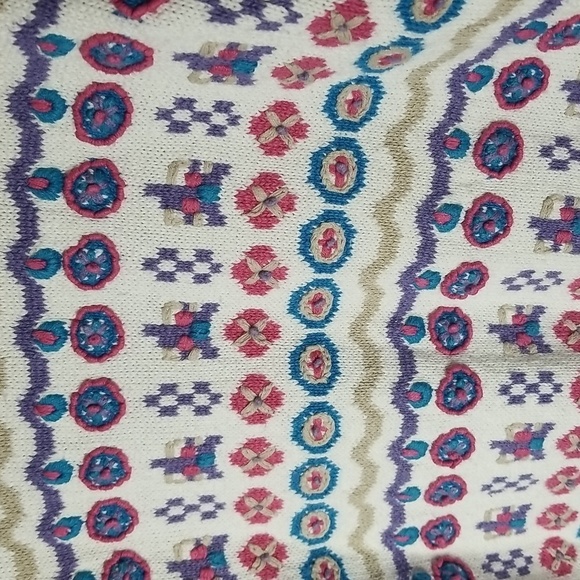 Portraits by northern Isles crewneck hand embroidered drop sleeve sweater NWOT - Picture 2 of 6